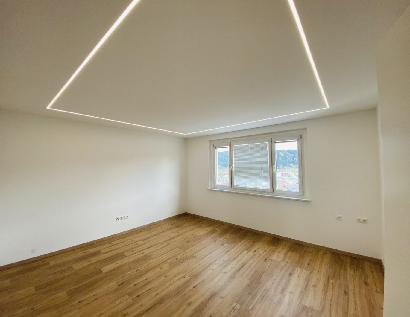 Knittelfeld: neu renovierte 3 Zimmer Stadtwohnung mit Weitblick, in zentraler Lage!