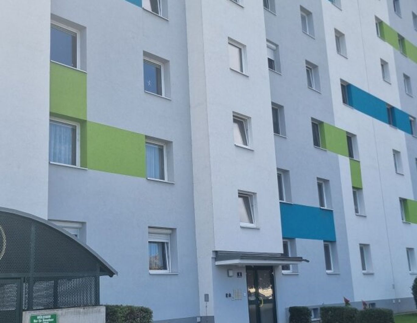 Erstbezug nach Sanierung: großzügige Mietwohnung in der Mitterau