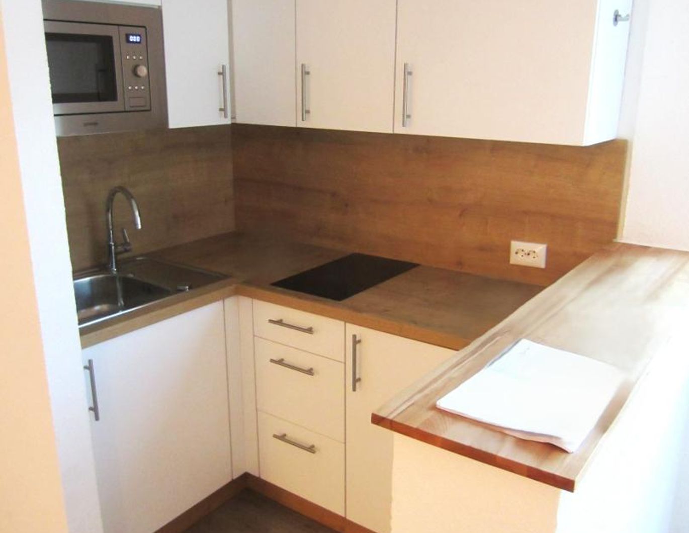 Schöne Garçonnière mit Einbauküche und Parkplatz in Salzburg-Parsch