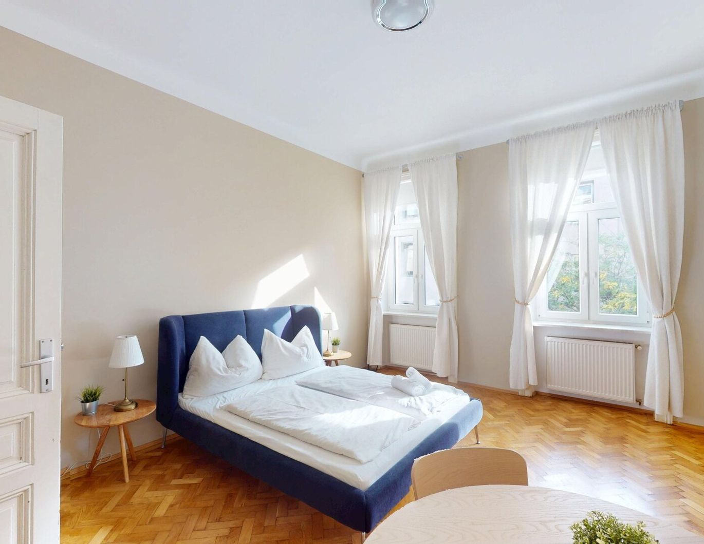 orea | Charmante 1-Zimmer-Altbauwohnung auf der Hütteldorfer Straße