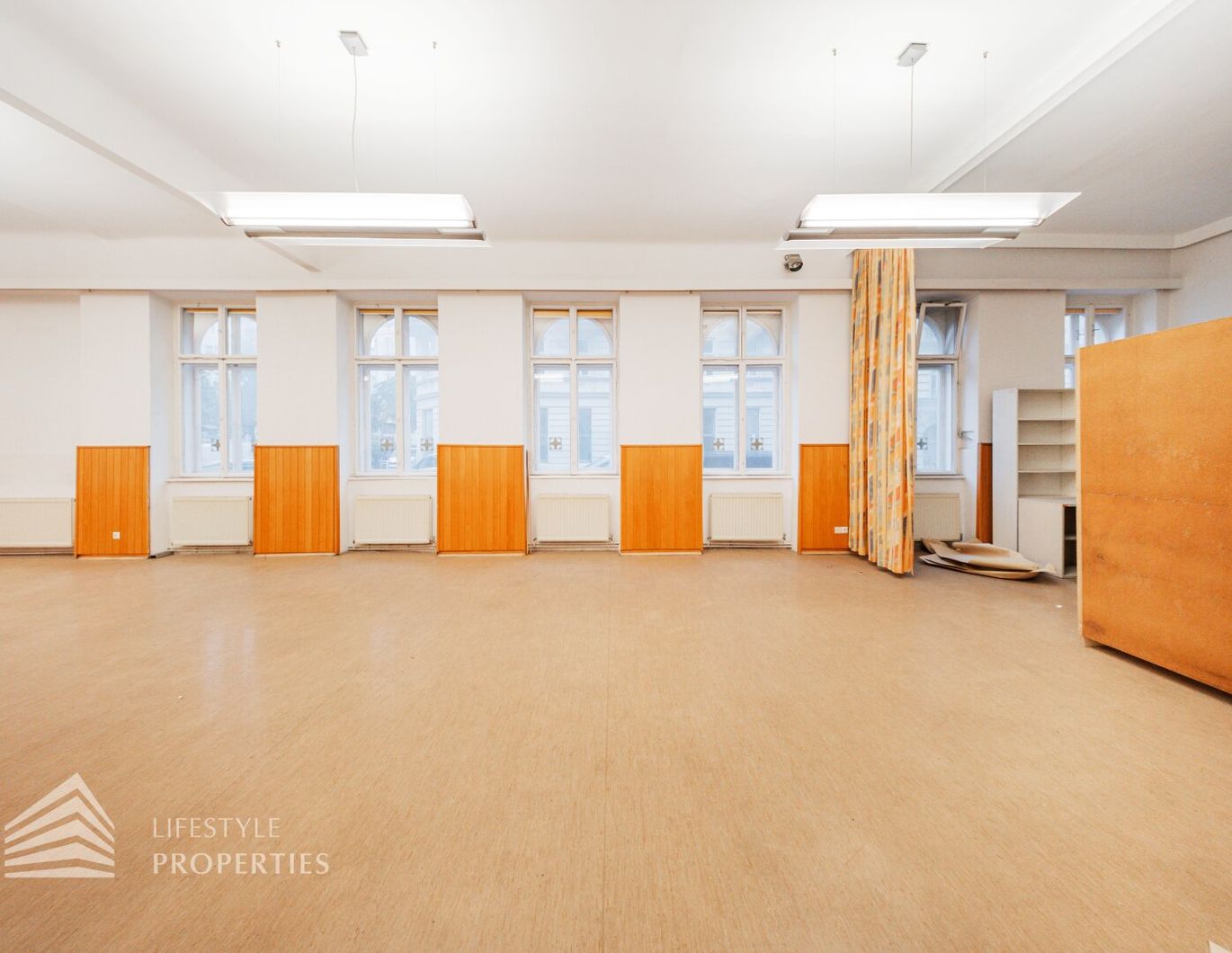 Helle Altbaufläche zum selber gestalten, Nähe Schönbornpark