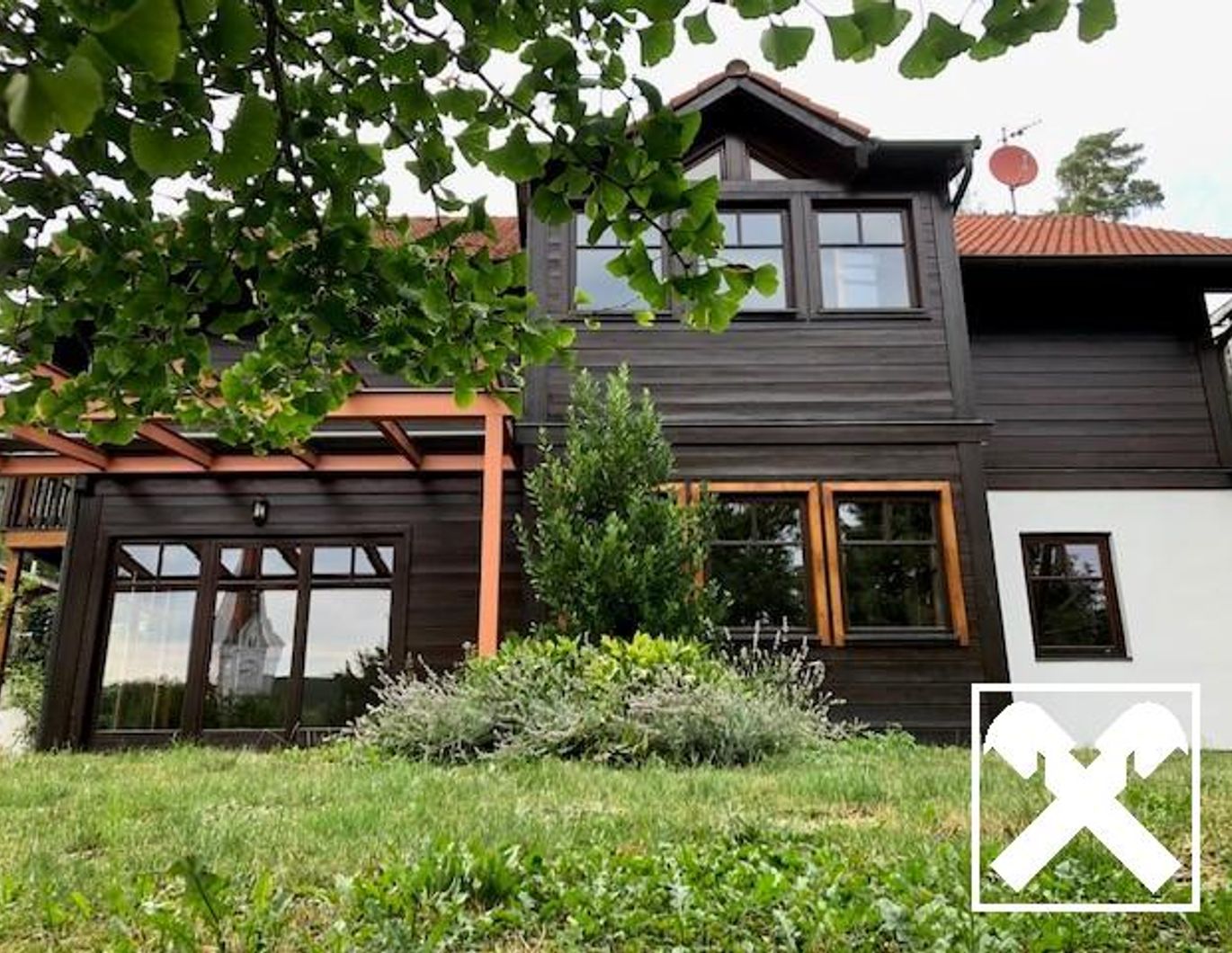 TRAUMHAFTES EINFAMILIENHAUS MIT POOL AM SÜDHANG VON MARIA GUGGING FÜR GARTEN- UND NATURLIEBHABER IM NAHBEREICH VON WIEN