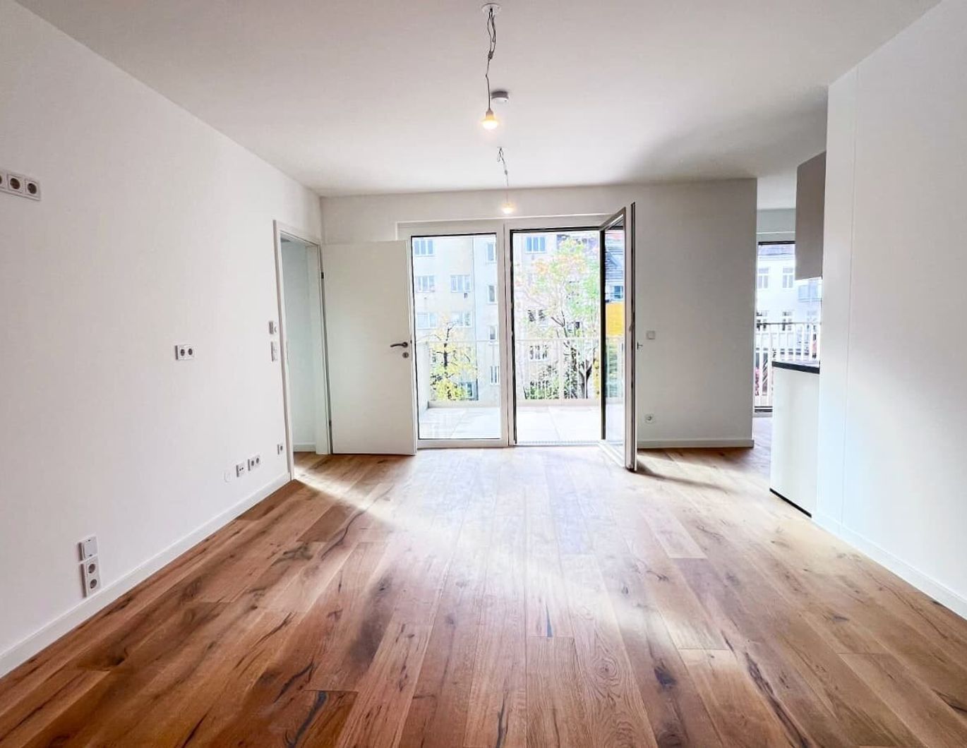 ERSTBEZUG HERNALS - PERFEKT AUFGETEILTE 2-ZIMMER-WOHNUNG MIT SONNIGEM BALKON