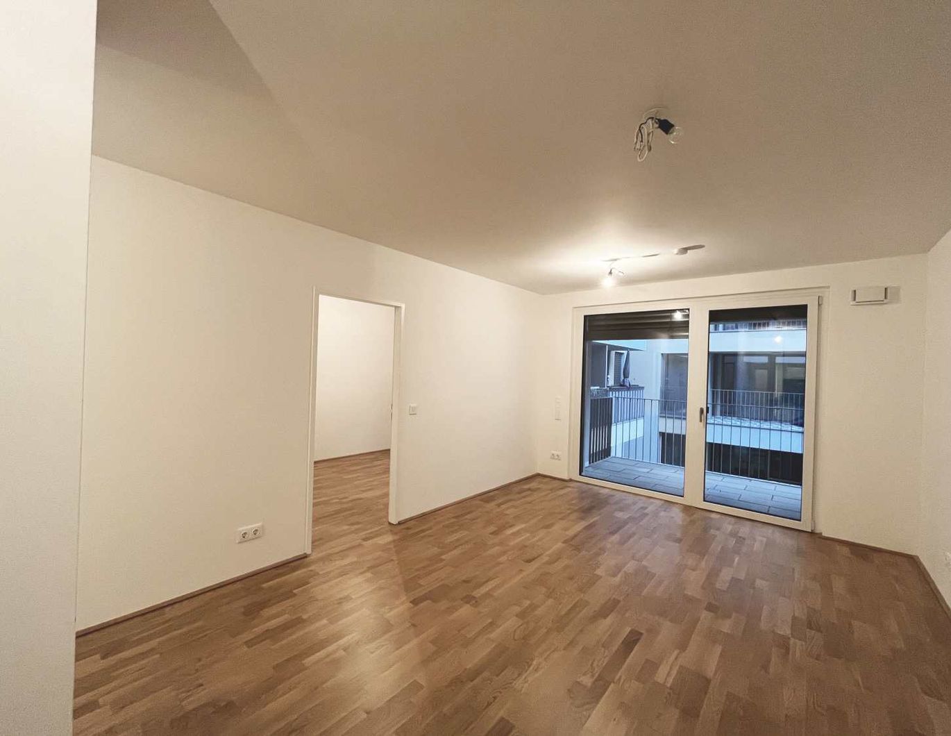 Großzügige 2-Zimmer-Wohnung mit Balkon in zentraler Lage in Tulln!