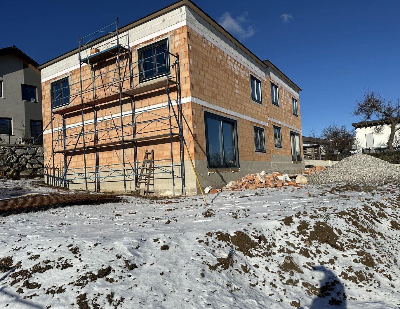 Neues Jahr, neue Perspektiven - Neubau-Doppelhaushälfte im Erstbezug