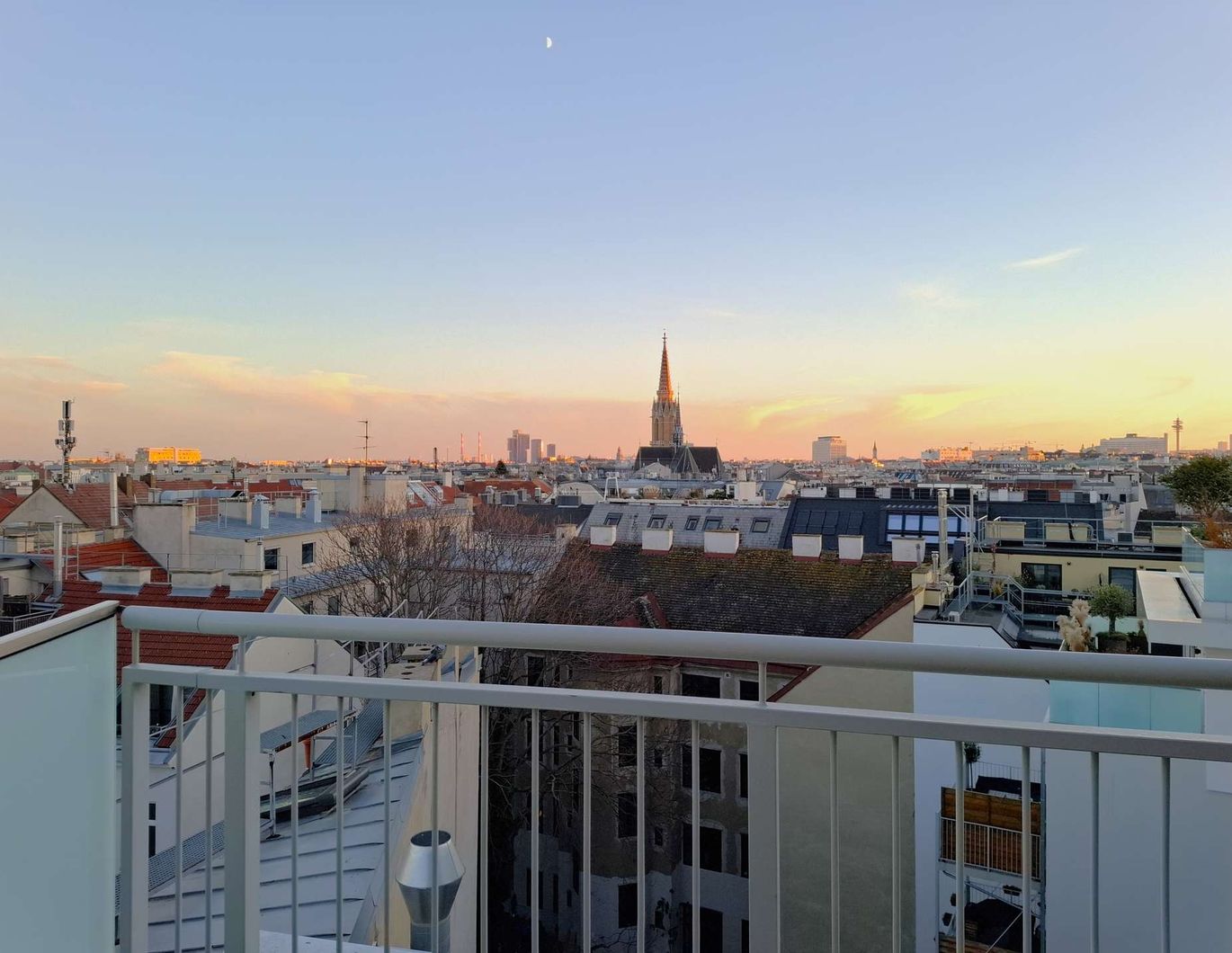 3-Zimmer-Dachterrassentraum mit Fernblick - VIDEO verfügbar!