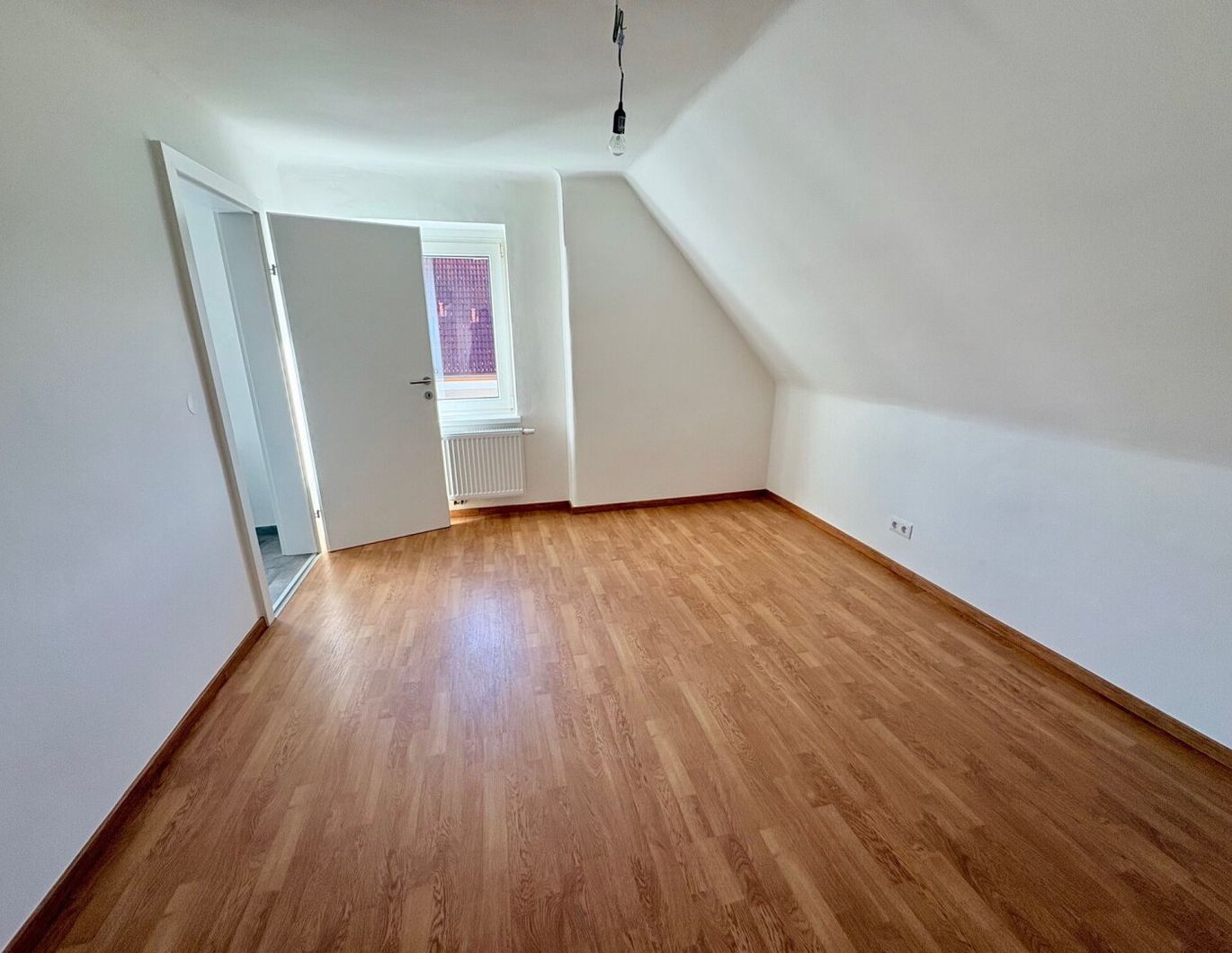 Erstbezug nach Sanierung | 2 Zimmer | Anzengruberweg 12