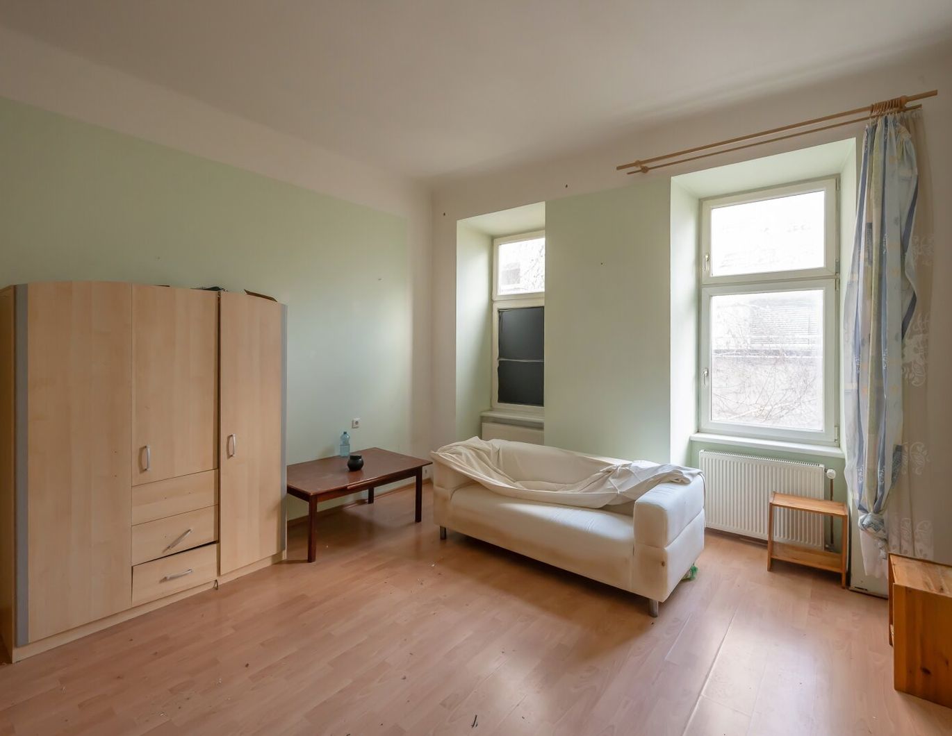 **Hannovermarkt** Sanierungsbedürftige 3-Zimmer Altbauwohnung - mit Balkonoption - Airbnb