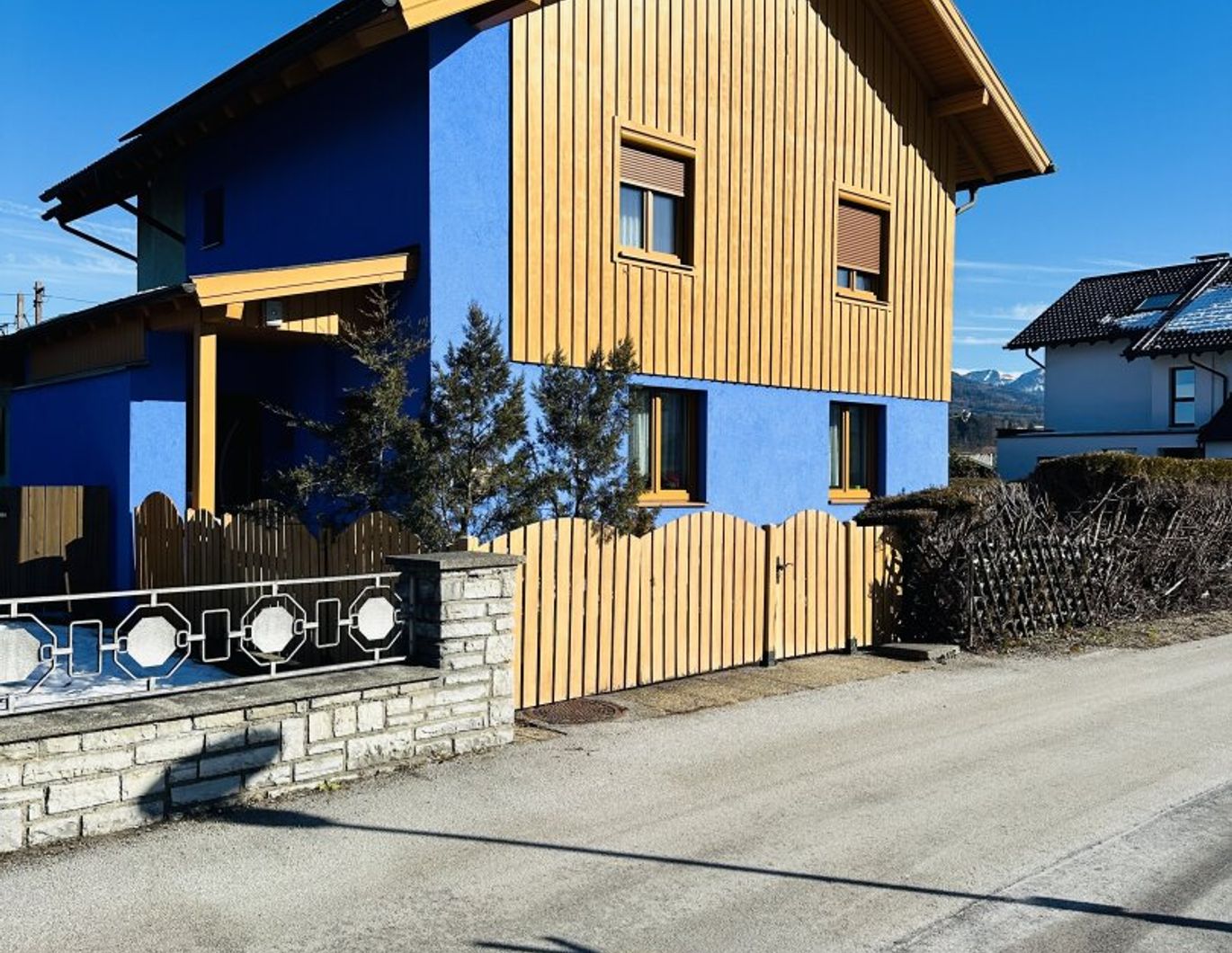 Doppelhaushälfte mit Südwest-Ausrichtung und moderner Haustechnik