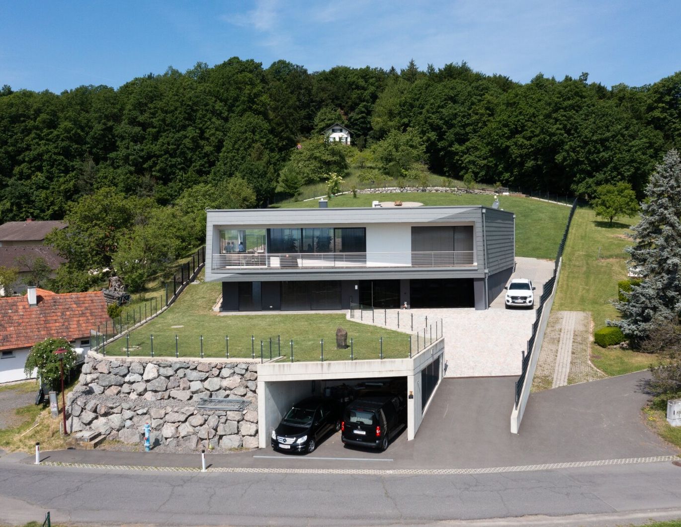 Absolutes Traumhaus in sonniger Ruhe- und Aussichtslage. Ihr neues Zuhause wartet auf Sie!