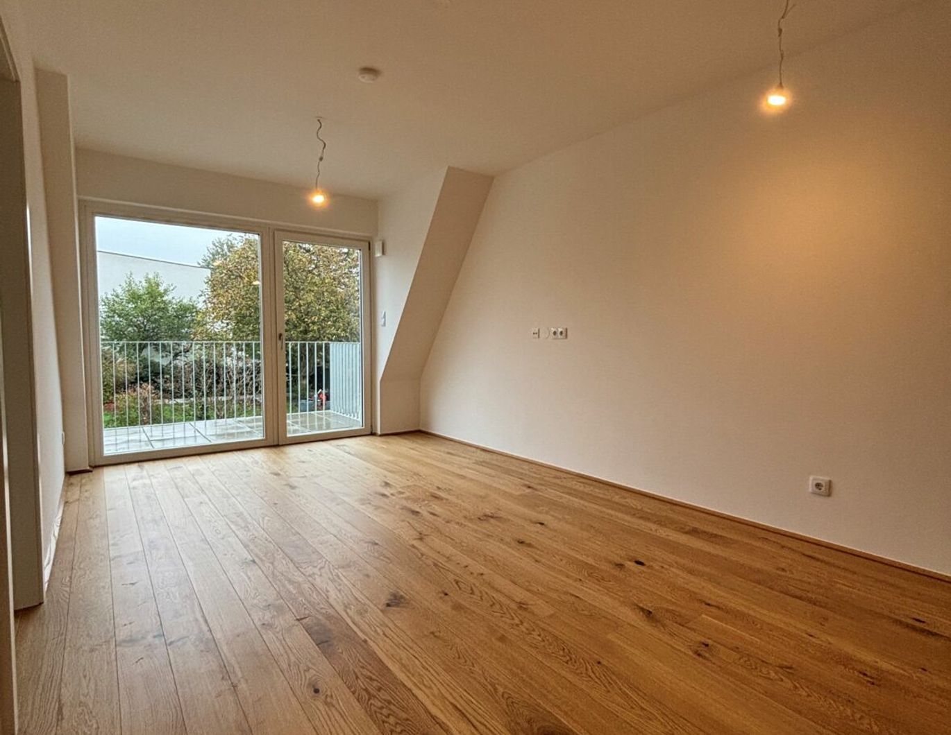 Zu vermieten!_Kleegarten_schöne 2-Zimmer-Wohnung mit Balkon und Gartenabteil_Top17