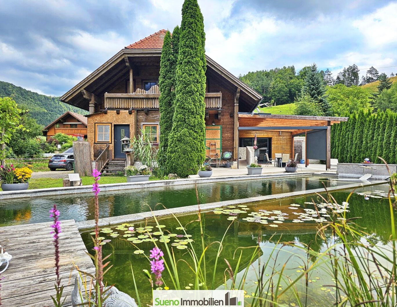 Haus mit GARTEN-PARADIES (Teich) und großer Terrasse für Naturliebhaber