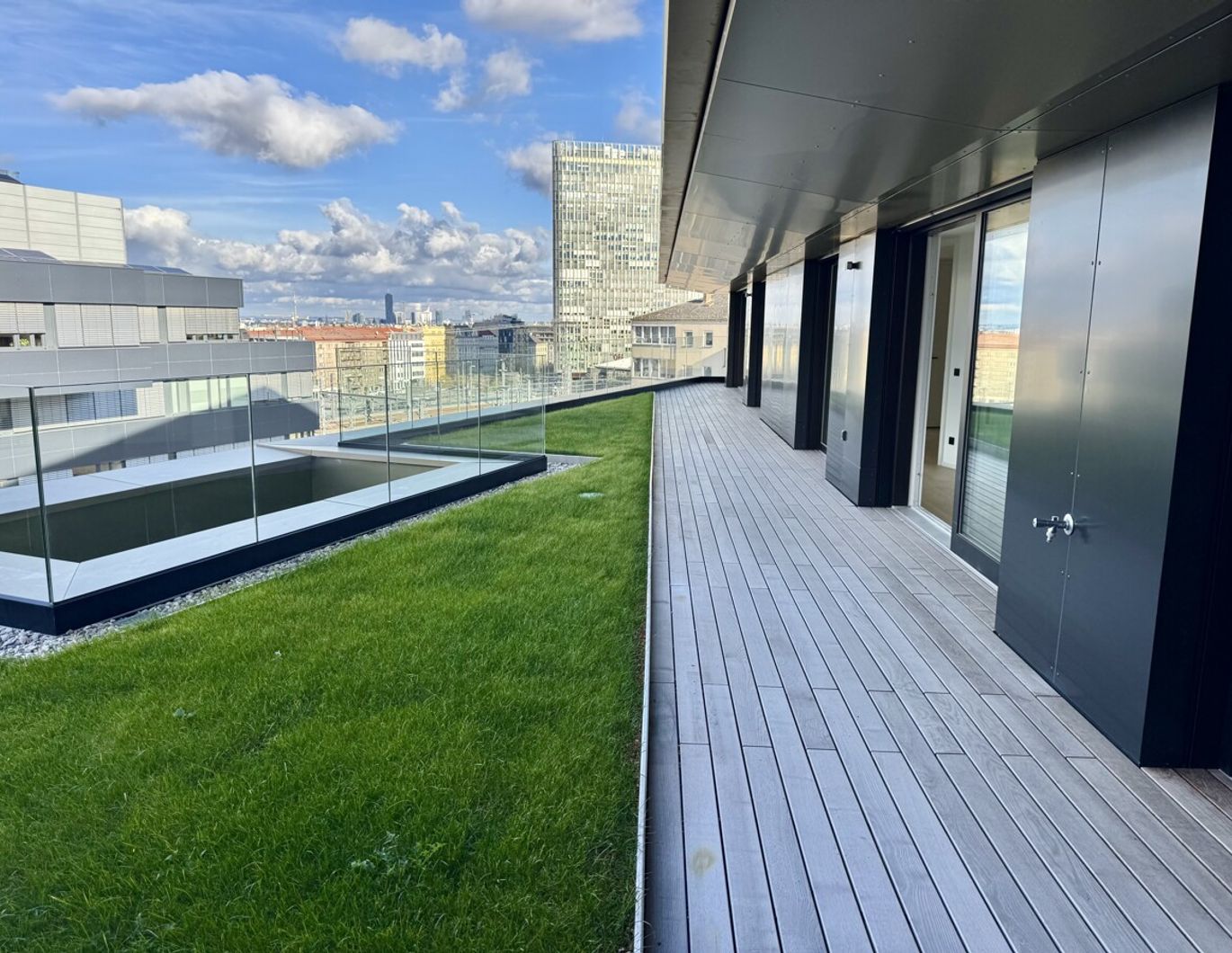 Die wohl geilste Wohnung der Stadt: 8. Stock mit Garten und Terrasse - Provisionsfrei direkt am Hauptbahnhof