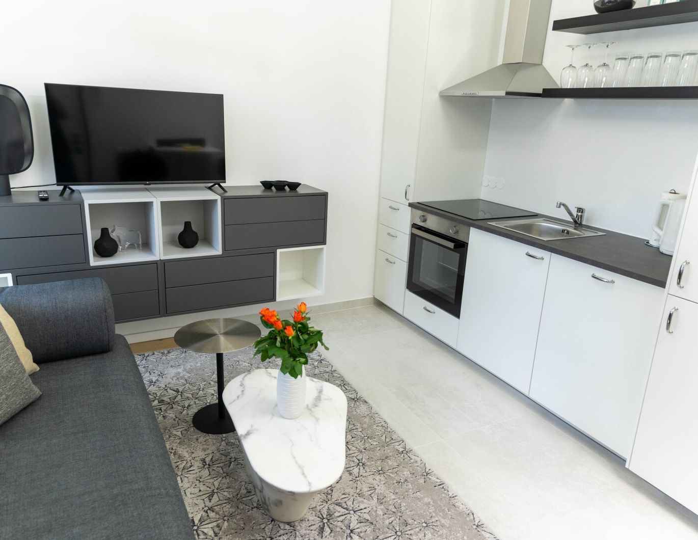 Erstbezug mit hochwertiger Ausstattung - 3-Zimmer-Wohnung in aufstrebender Lage von Simmering
