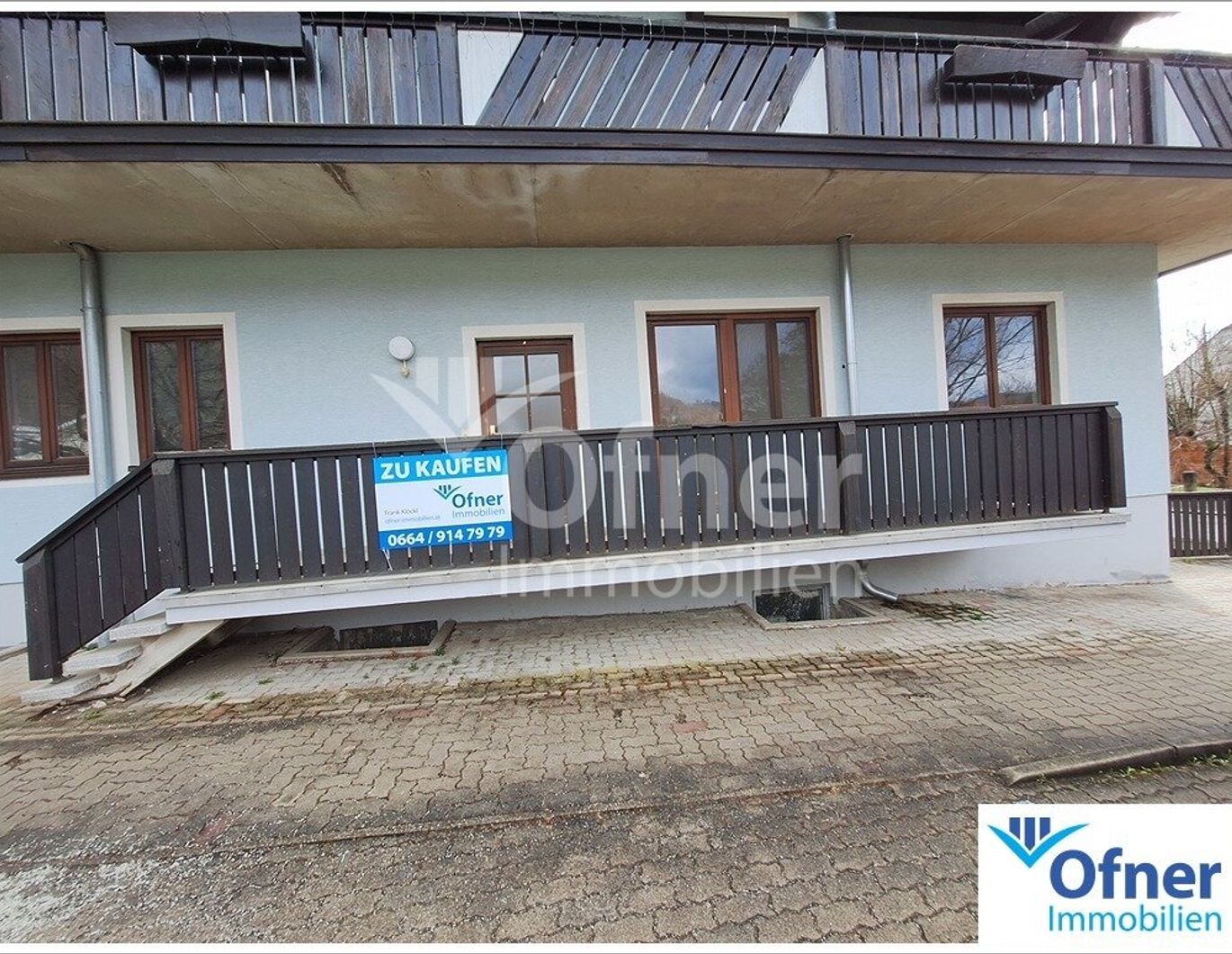 Wohnen in Zentrumsnähe - 114 m² Wohnfläche im Erdgeschoß mit Balkon