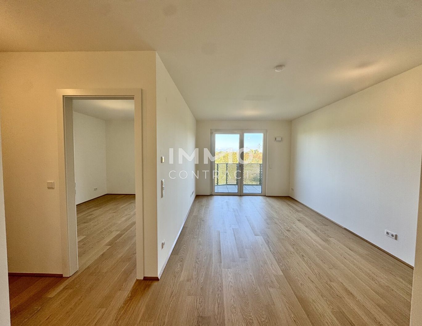 Hirschfeld: Neu und provisionsfrei - Schnäppchen Hit mit Balkon