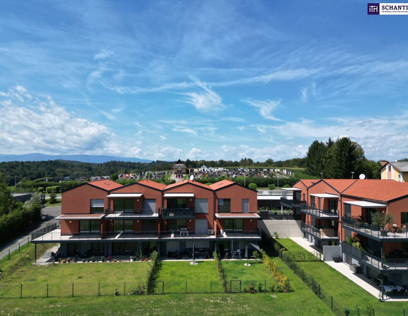 FAMILIENHIT! Ihr neues Zuhause in Leibnitz: Moderner Erstbezug mit hochwertiger Ausstattung, großzügigem Balkon mit idyllischem Grünblick und Parkplatz - hier beginnt Ihr Glück!