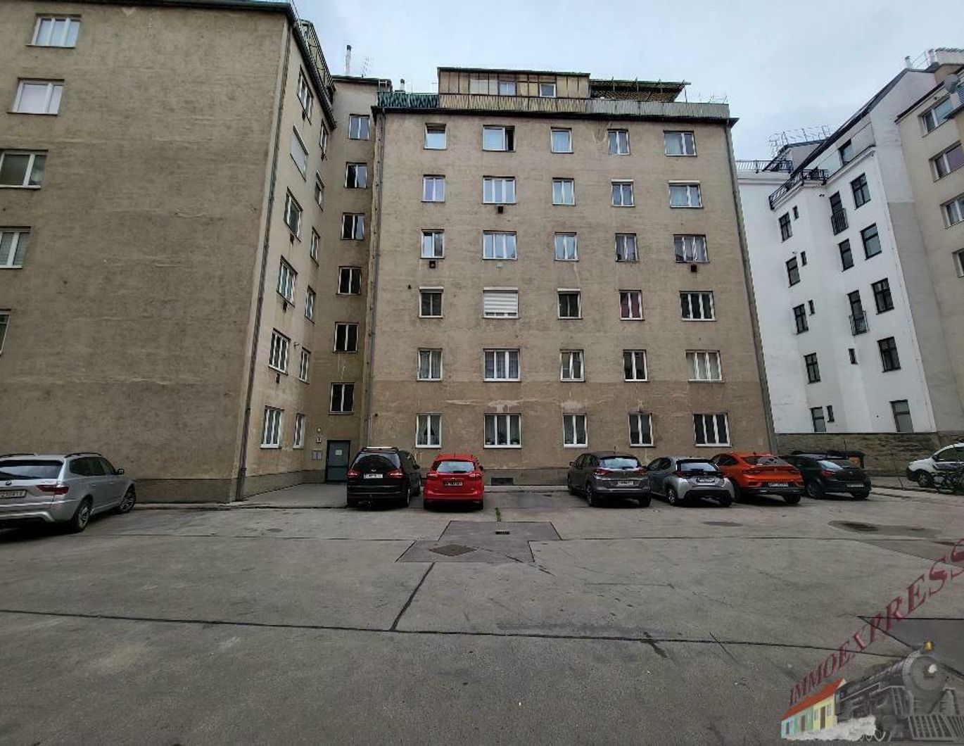 Nahe Sonnwendviertel - sanierungsbedürftige 3 Zimmerwohnung