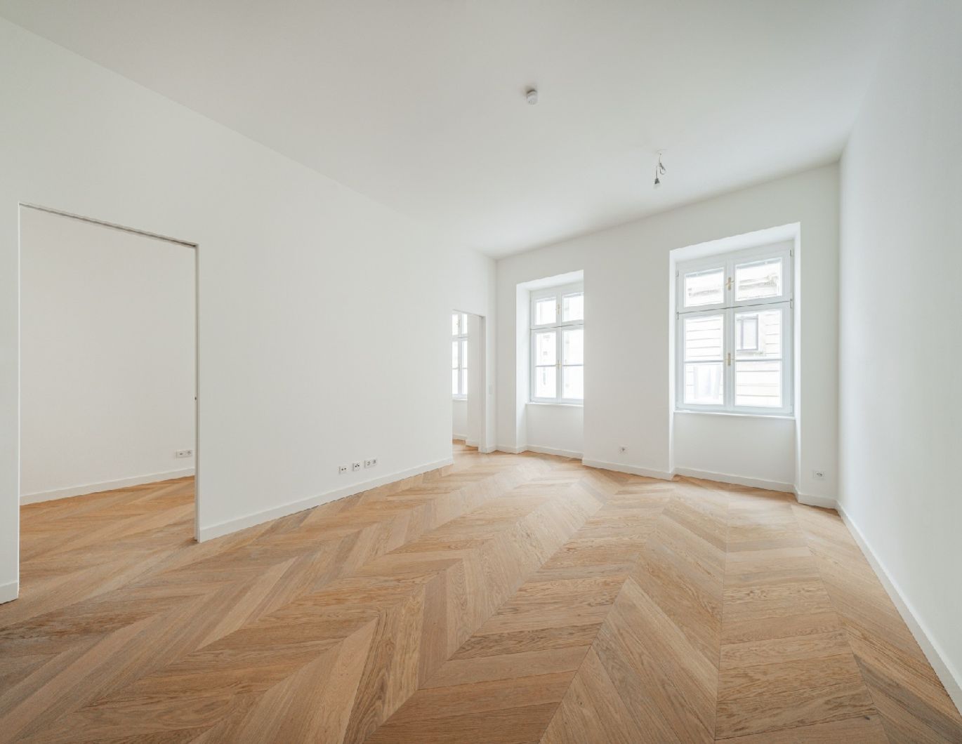 2-Zimmer Erstbezug in revitalisiertem Biedermeierhaus