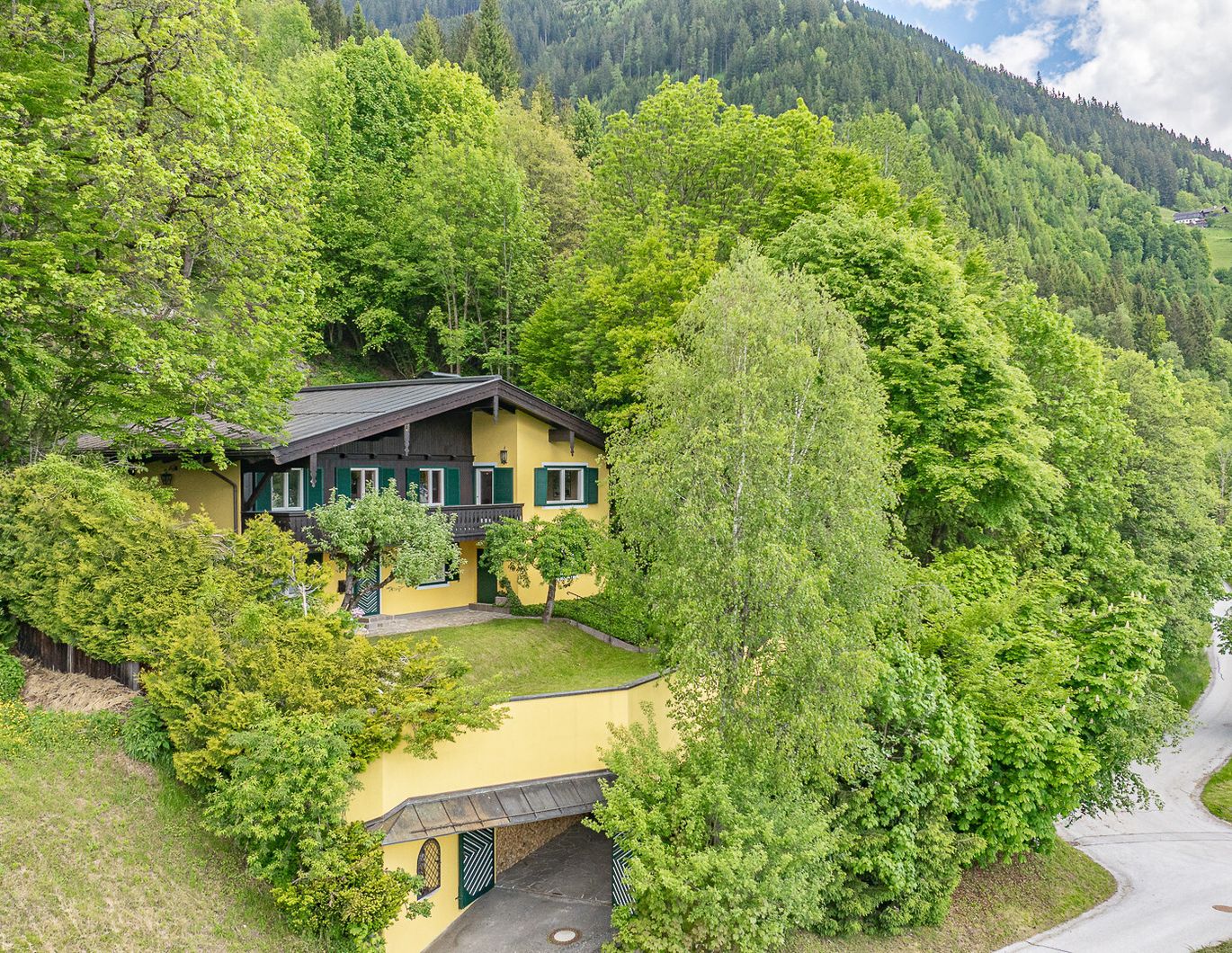 Landhaus mit Panoramablick in sonniger Toplage