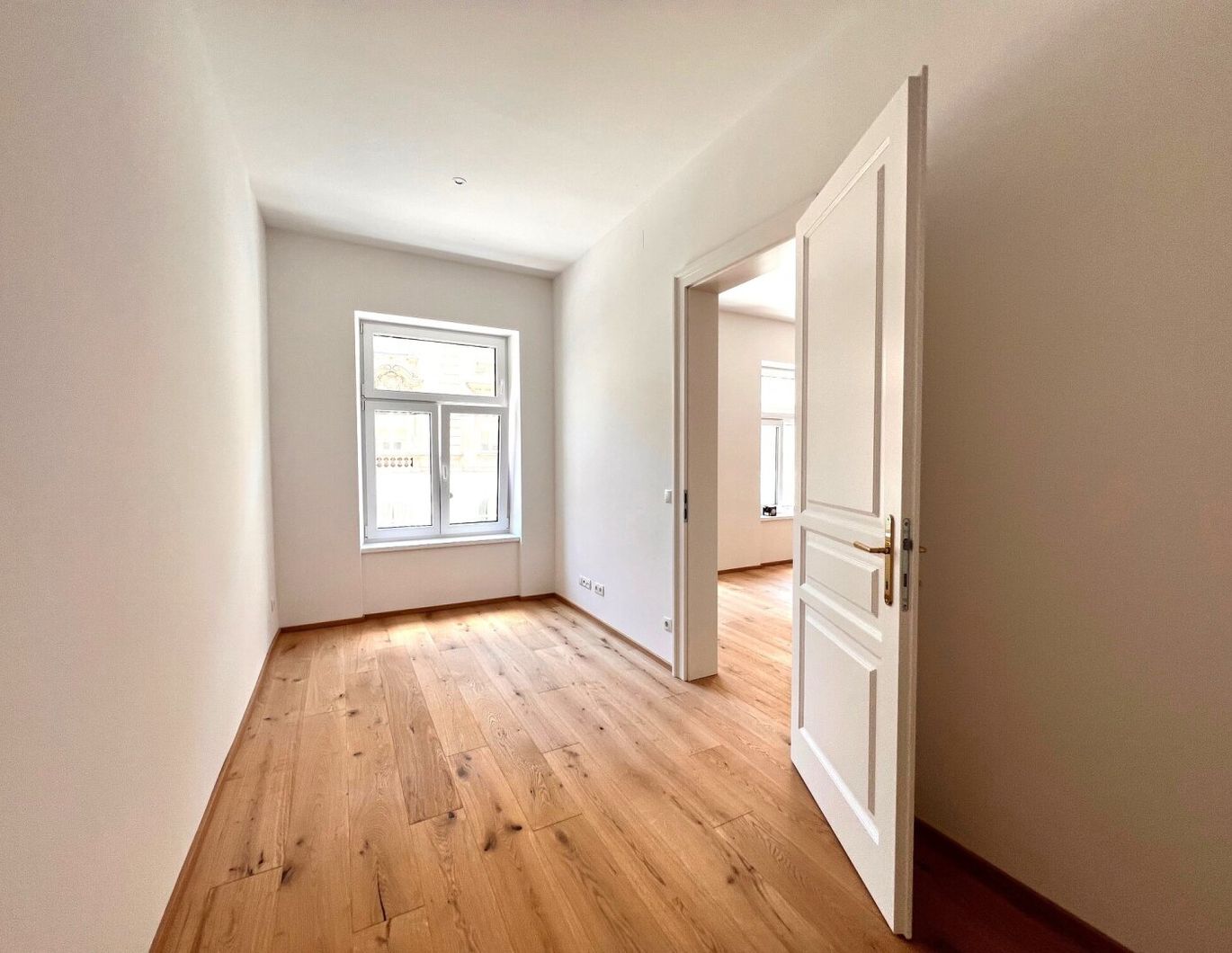 ERSTBEZUG! Moderne 3-Zimmer Wohnung mit lichtdurchfluteter Wohnküche!