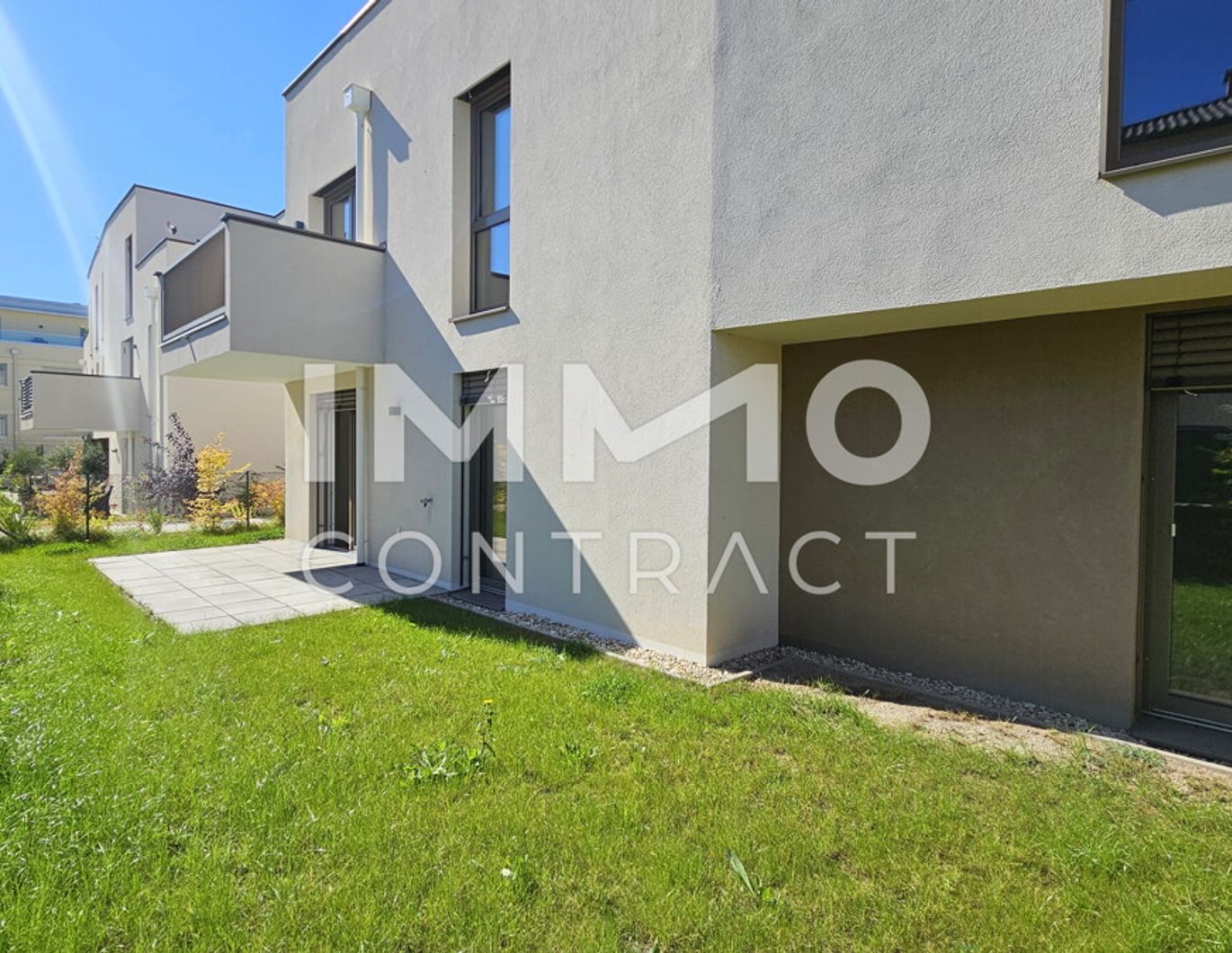 Provisionsfrei! Eigener Garten und Ruhe: Helle 3-Zimmer-Wohnung mit viel Platz und viel Grün