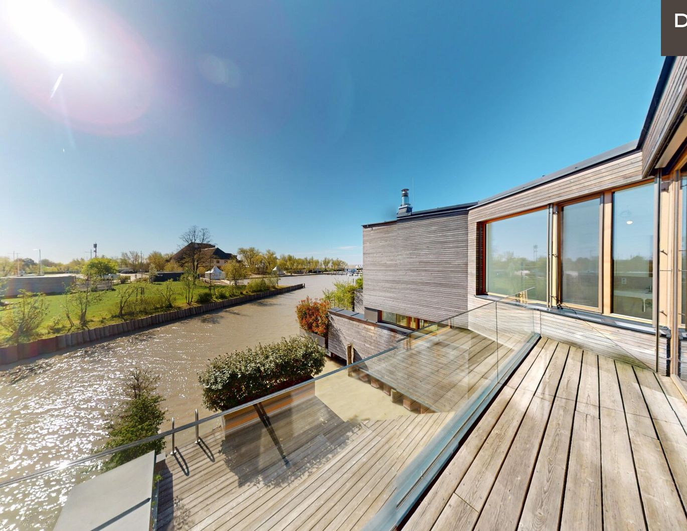 EXKLUSIVE SEEHÄUSER IN ERSTER REIHE AM NEUSIEDLER SEE