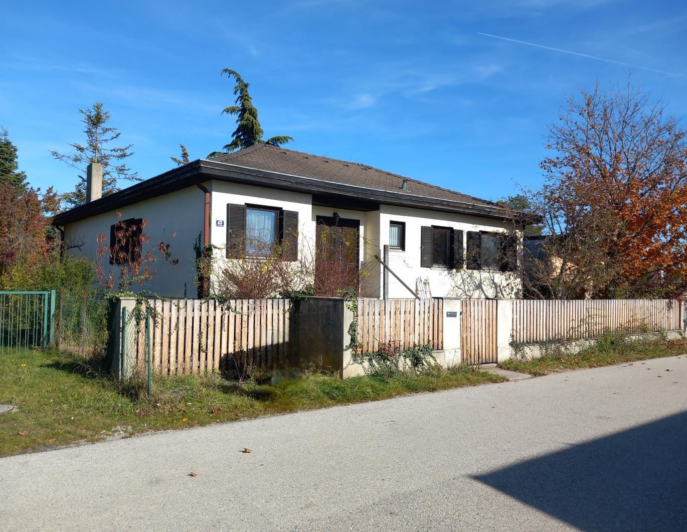 BUNGALOW AUF SONNIGEN GRUNDSTÜCK IN DER MARIA THERESIA SIEDLUNG
