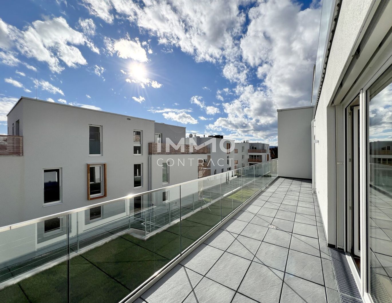 KREMSER WOHNDOMIZIL4Zi- 104qm- Penthouse-Eigentum, 65qm Terrasse, Lift, Tiefgarage, in beliebter Grünruhelage