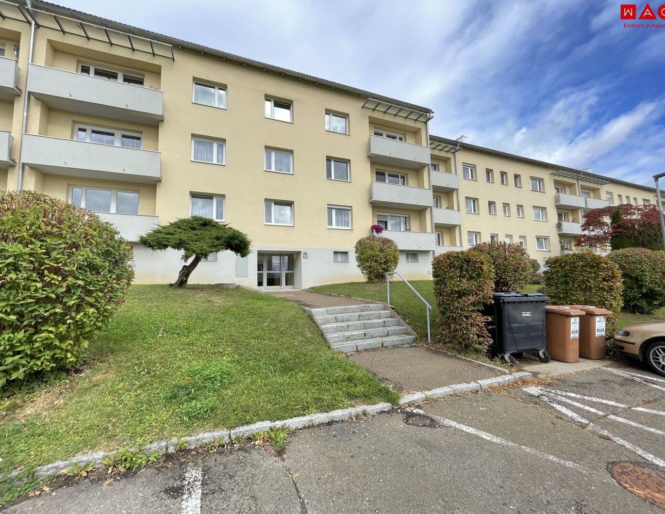 Zentral gelegene 3-Raum-Wohnung mit Balkon!