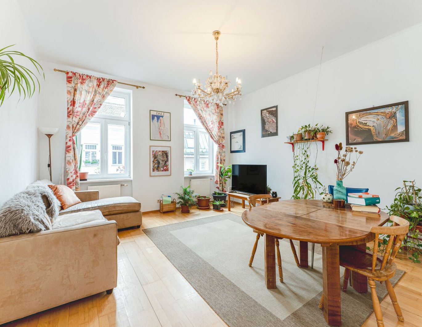 Charmante Wohnung in Hietzing - Stil, Raum und Atmosphäre in der Testarellogasse