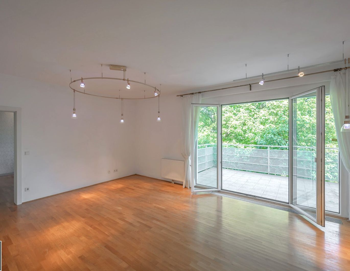 3-Zimmer Wohnung mit Balkon, Grünblick & optionalem KFZ-Stellplatz