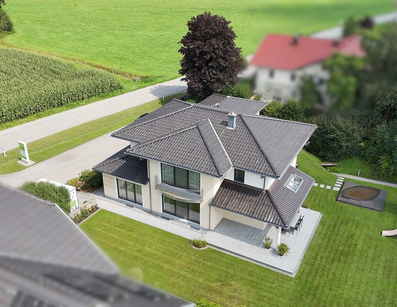 Ein Landsitz mit Haltung. Für Menschen, die Pferde nicht besitzen - sondern verstehen.