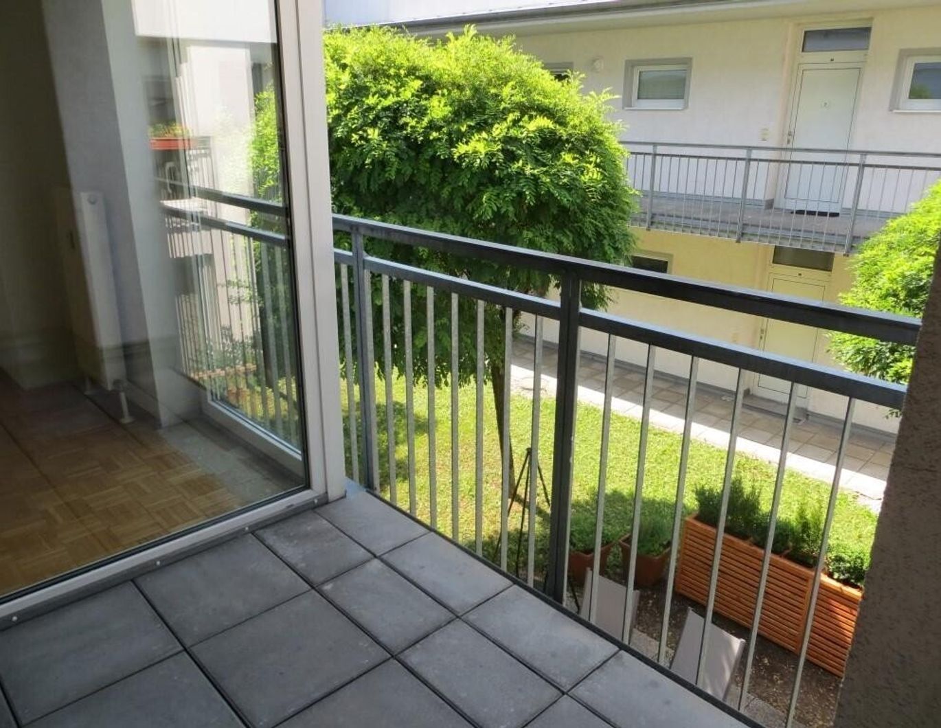 2 Zimmer | Innenhofwohnung mit Loggia im Zentrum von Linz!