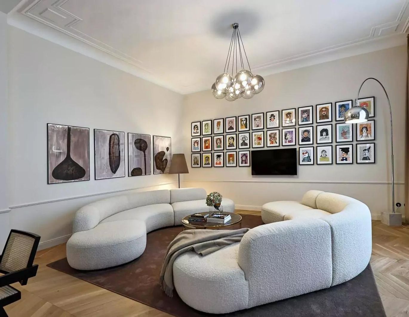 Altbau-Luxusresidenz nahe Museumsquartier - hohe Decken & französischer Balkon Verkaufsstark & elegant