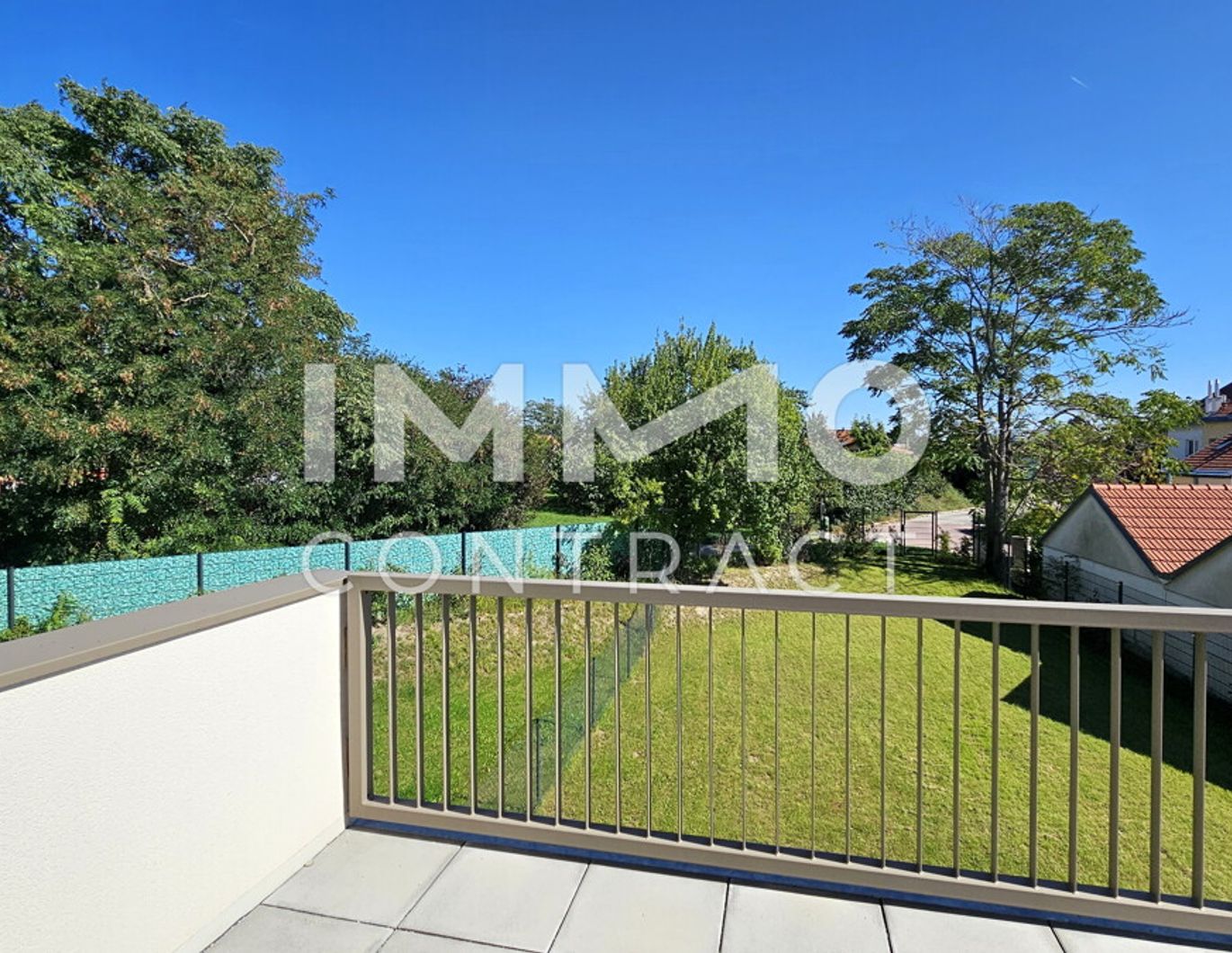 Grünblick & Ruhelage: Traumhaft moderne 4-Zimmer-Balkon-Wohnung - provisionsfrei!