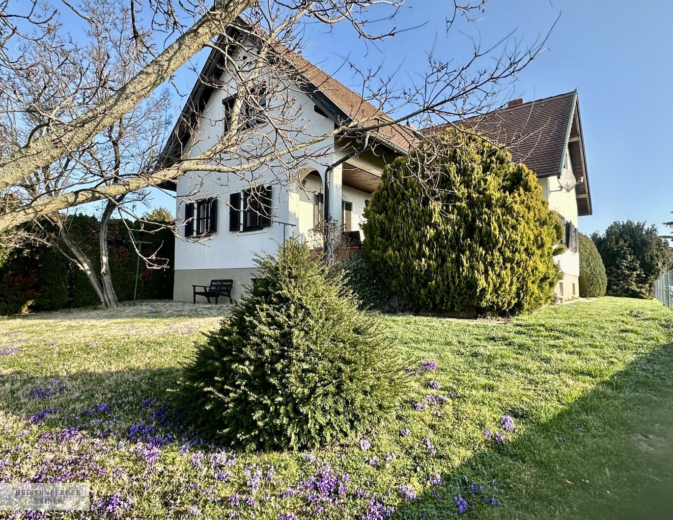 WOHNEN AM SEEGRUND /// SONNIG, FLEXIBEL, GROSSER GARTEN