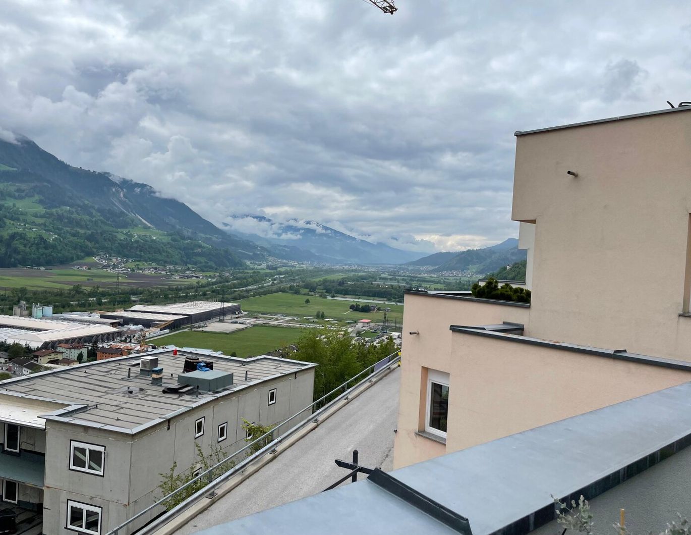 Traumhafte 2 Zimmer Terrassenwohnung mit Weitblick in Toplage von Jenbach zu verkaufen