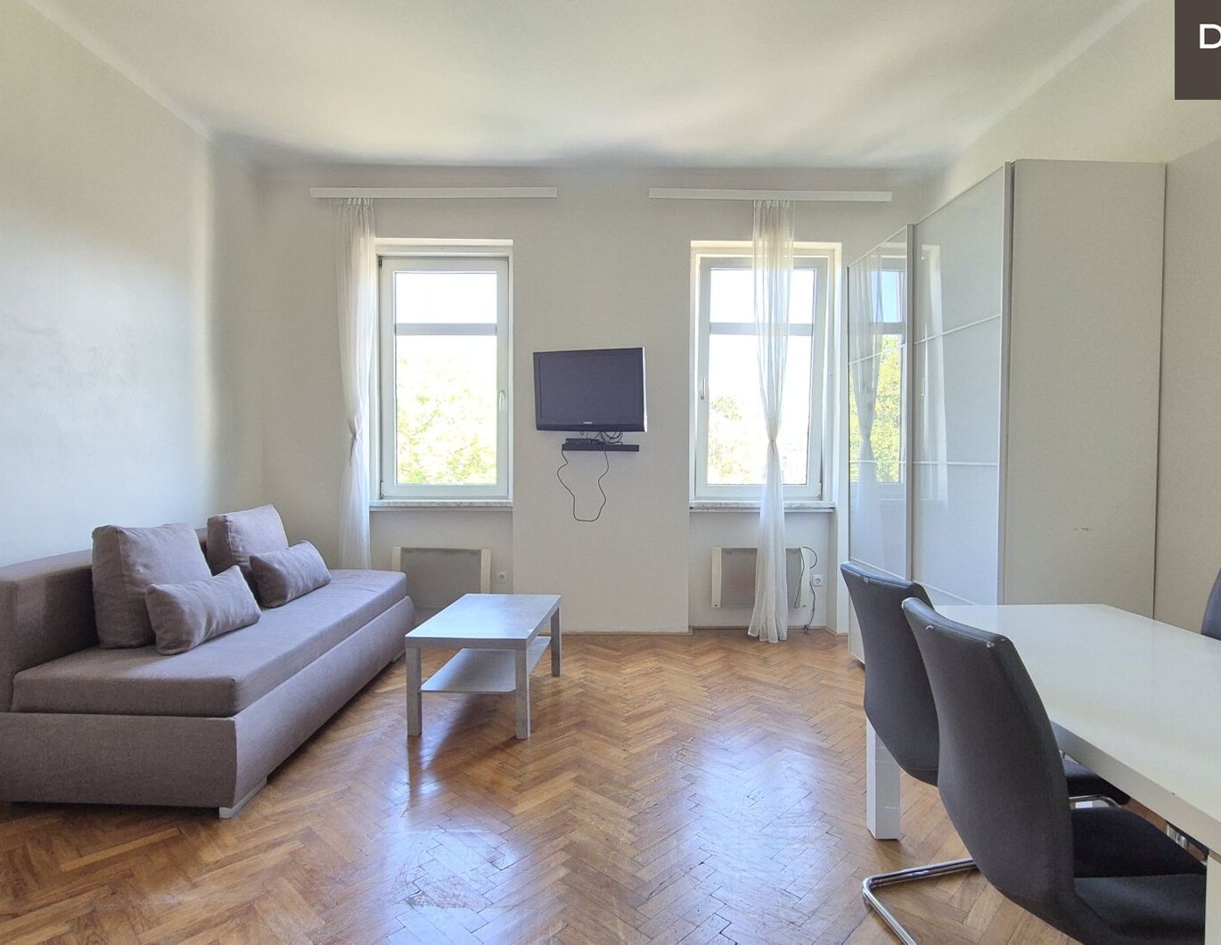 | WOHNUNGEN MIT VIEL POTENTIAL | U-BAHN NÄHE | ALTBAU |