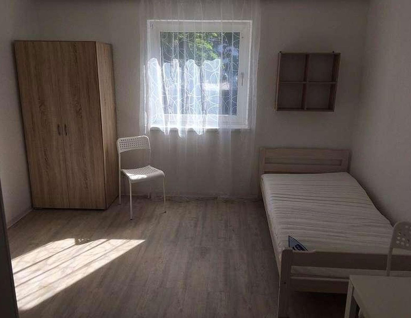 Einzelzimmer, möbliert, Pendlerzimmer, Stadtrand LINZ / St. Martin b. Traun,