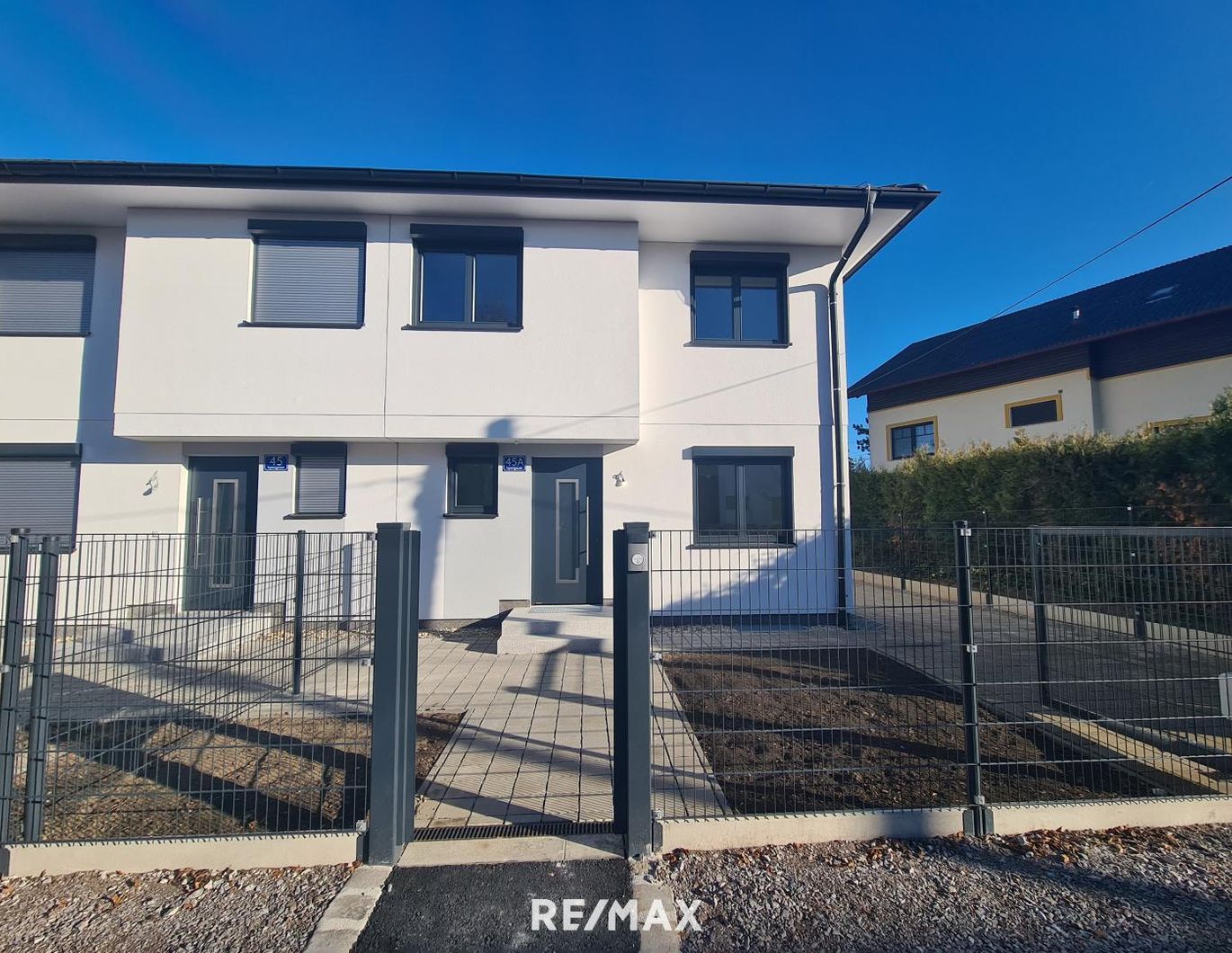 Exklusive Doppelhaushälfte in der Ispergasse nahe U1!