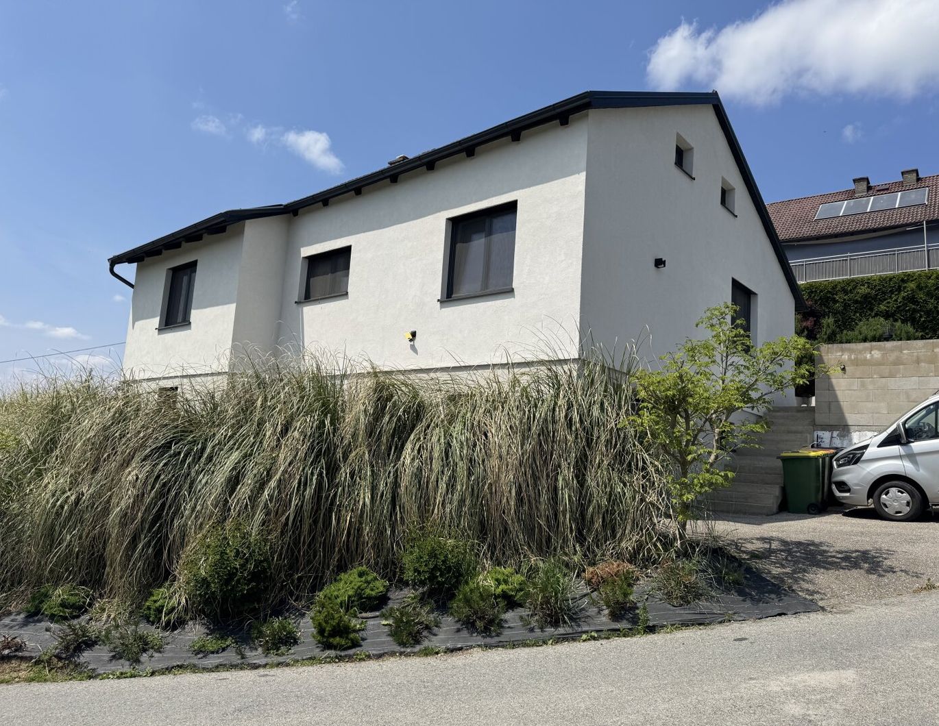 Charmantes Einfamilienhaus mit großem Garten und Ausbaupotential in Raaba bei Graz