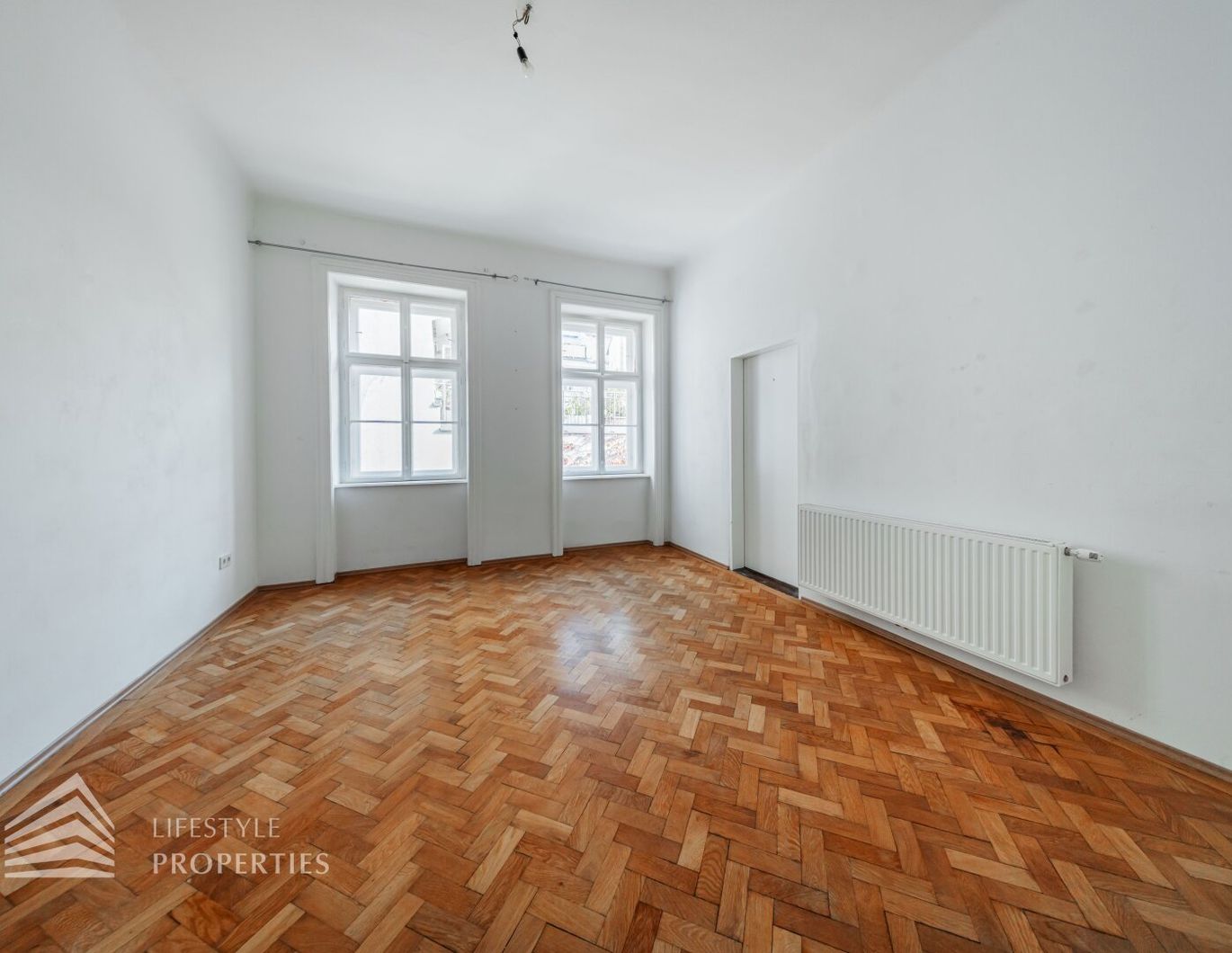 Helle 2-Zimmer Wohnung mit Balkon, Nähe Meiselmarkt