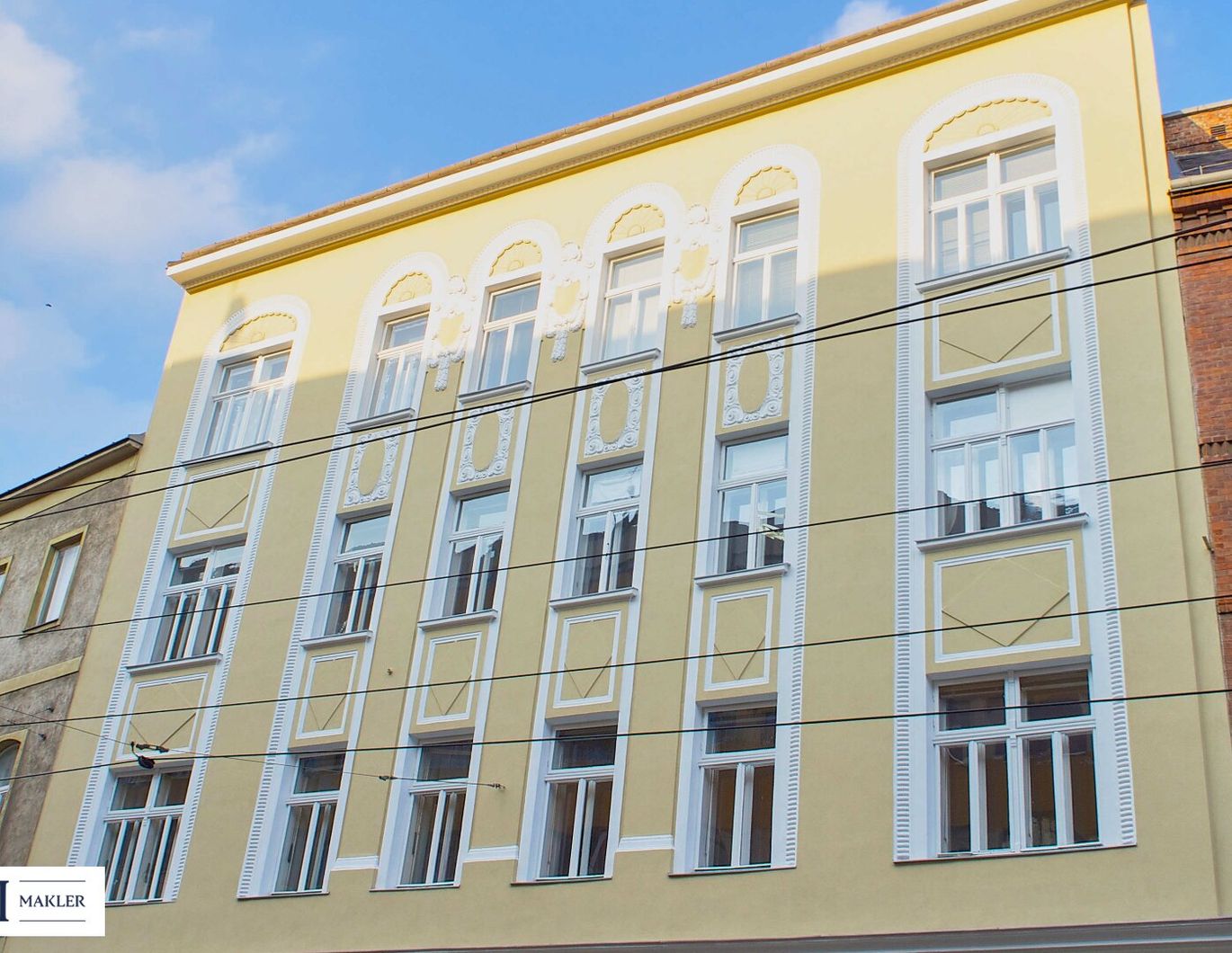 Hoch und ruhig gelegene 3 Zimmer Altbauwohnung mit Entwicklungspotential beim Sternwartepark