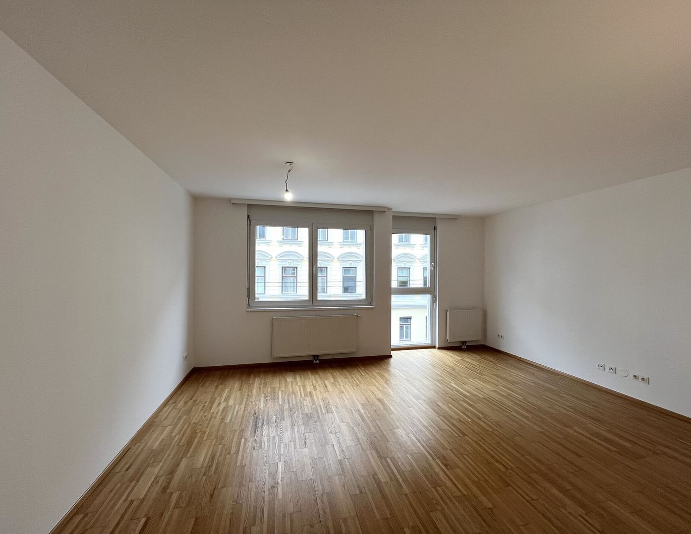 Wunderschöne 2 Zimmer Wohnung in zentraler Lage des 19. Bezirks direkt an der Grenze zum 9. Bezirk
