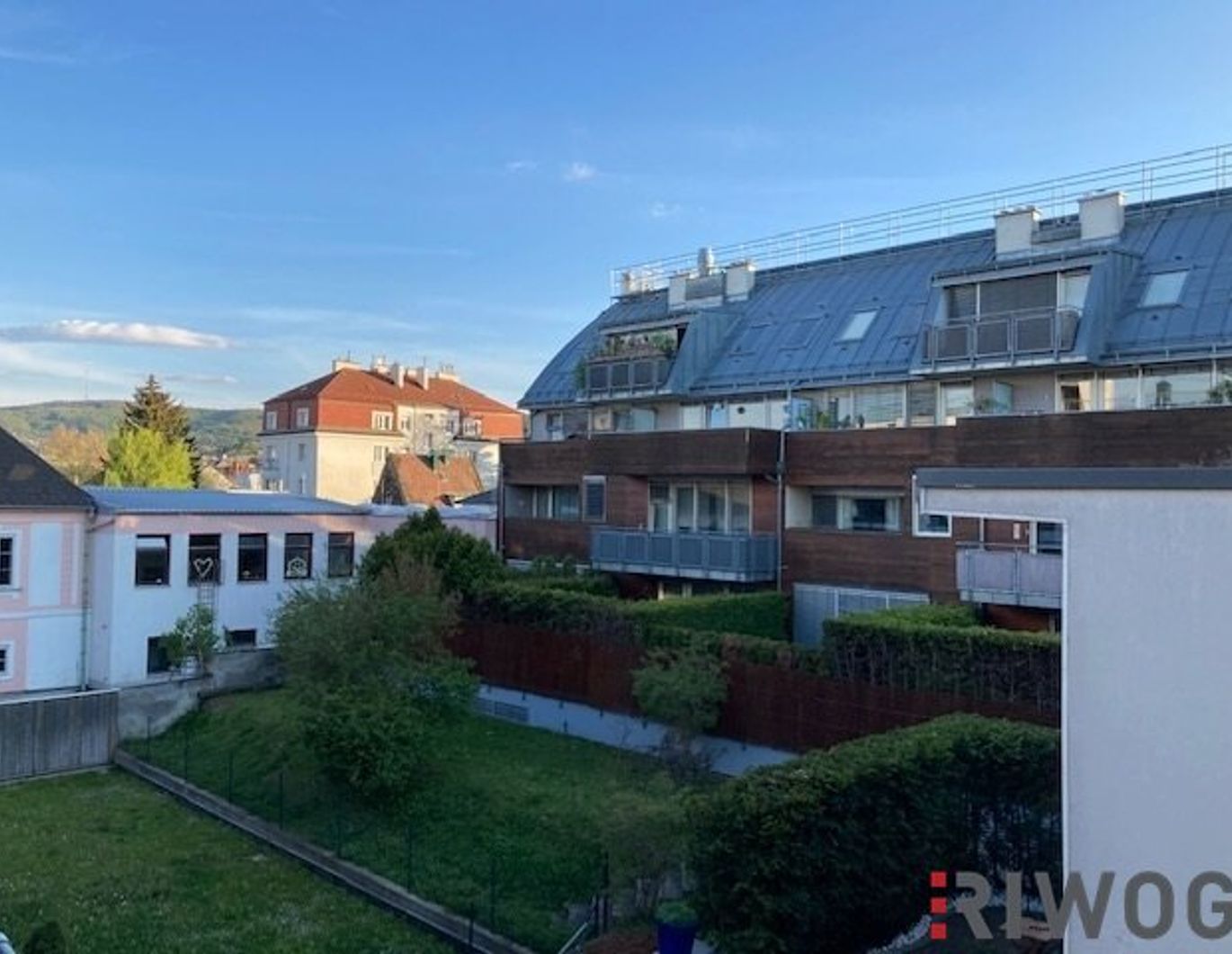 3 Zimmer-Wohnung mit Garten in den grünen Innenhof