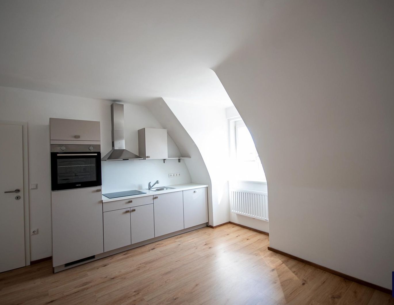 Erstbezugswohnung mit vollumfänglicher Einbauküche! (Provisionsfrei)