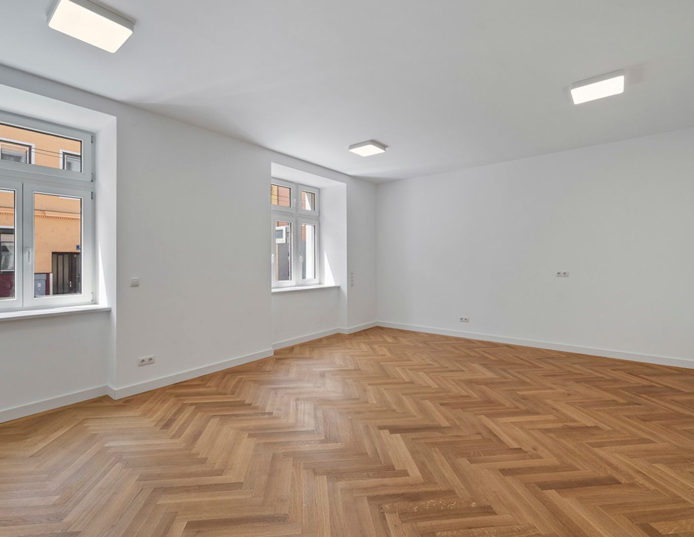 Hochwertig sanierte Altbauwohnung mit Freiflächen