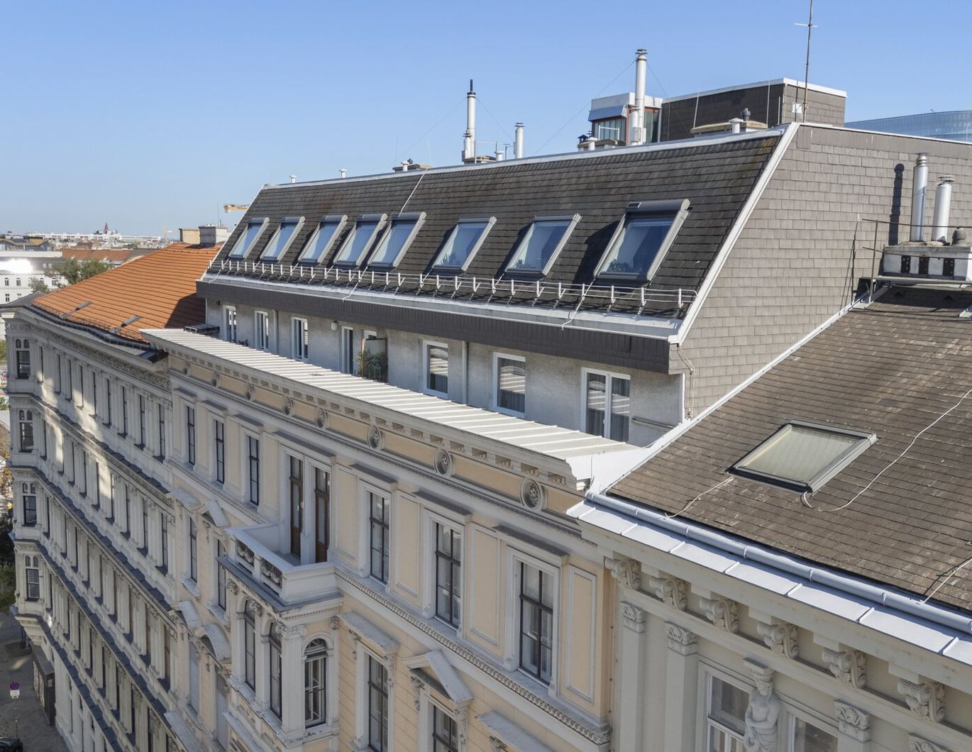 RESERVIERT !! *** Dachgeschosswohnung im Börseviertel *** Licht, Lage und Wiener Flair