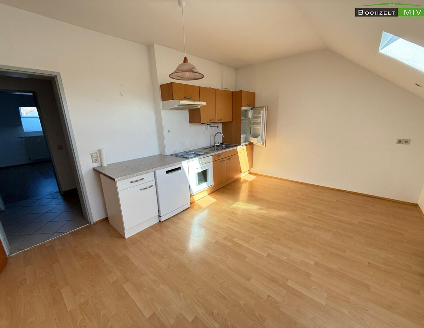 ++ klein aber fein ++ Metwohnung in Spielberg ** Küche möbliert **